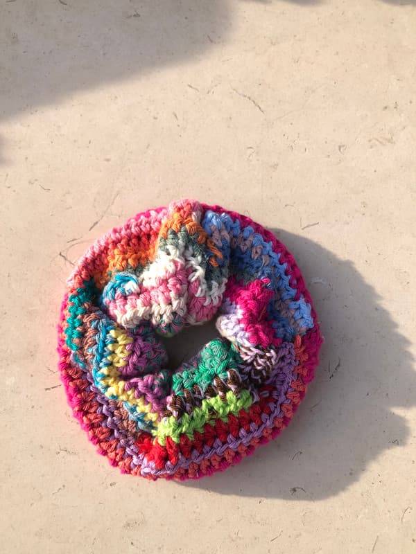Crochet your scrunchie! đź§¶
