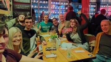 Dr. Paul Pub Quiz π»