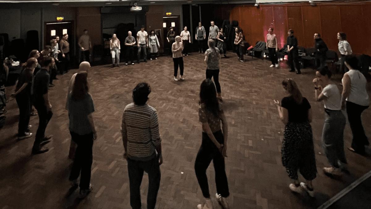 Swing dance class for complete beginners