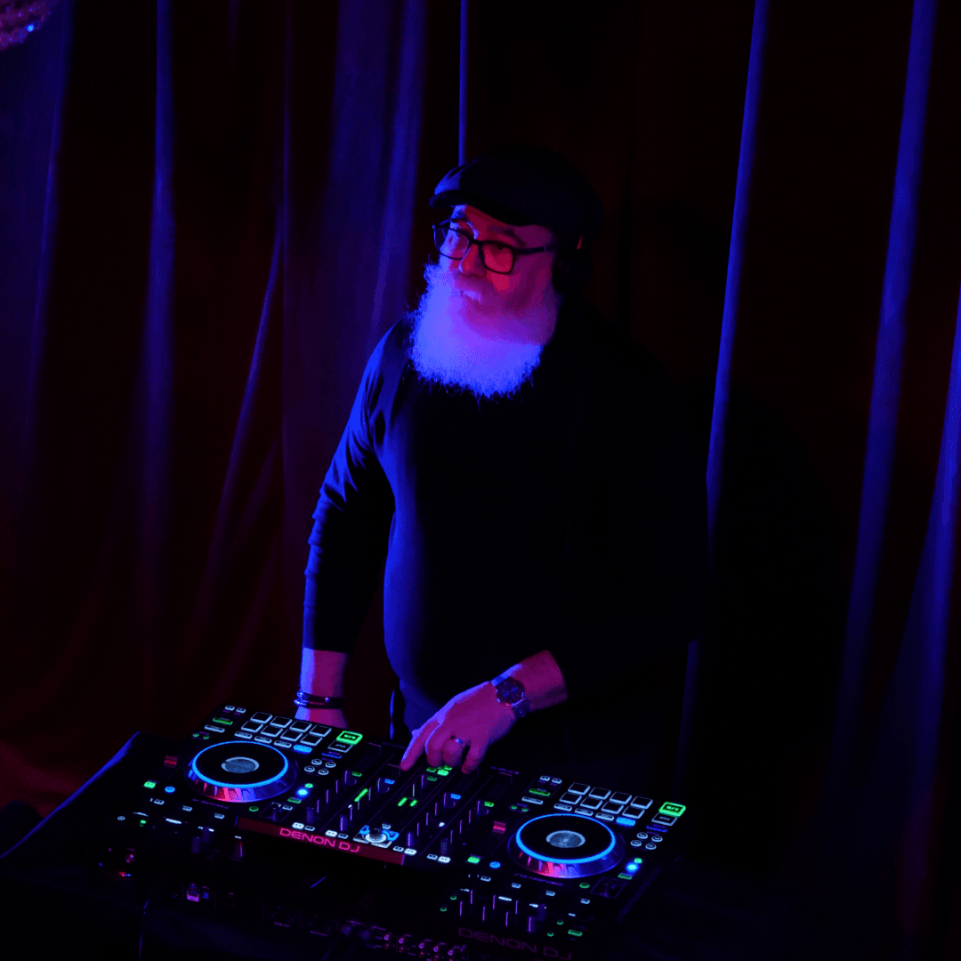 DJ by Ulisse Dapa