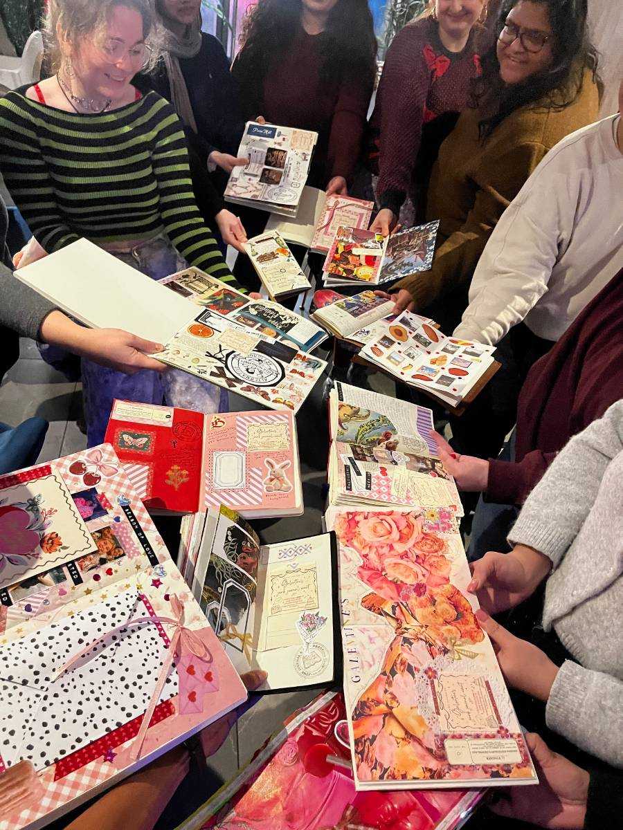 Junk Journal & Scrapbooking Club cover